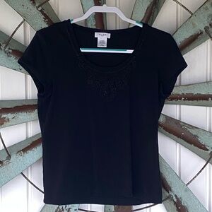 Kate Hill Women’s Black Short Sleeve Shirt with Beaded Neckline Size Petite L